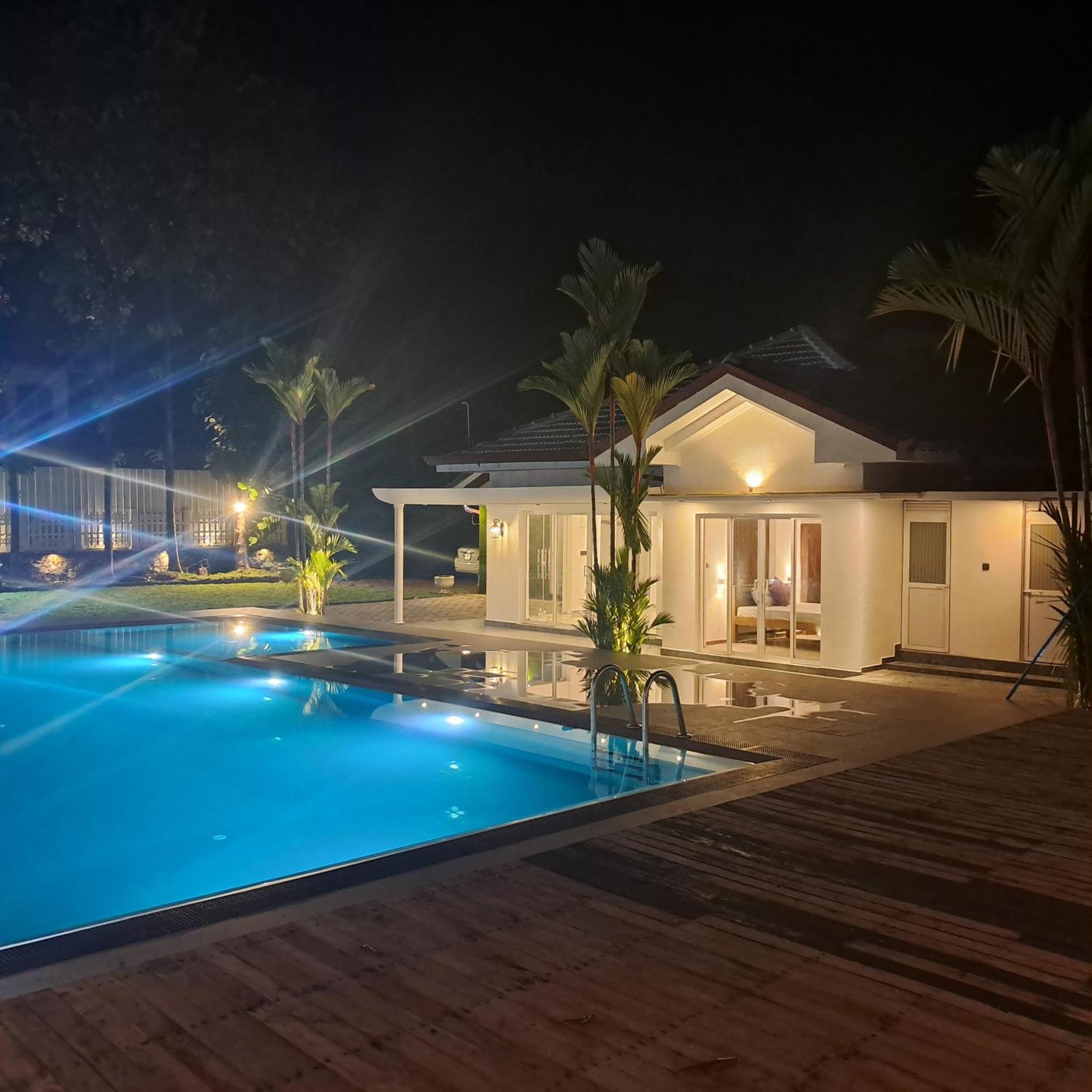 Banco Villa Beruwala Esterno foto