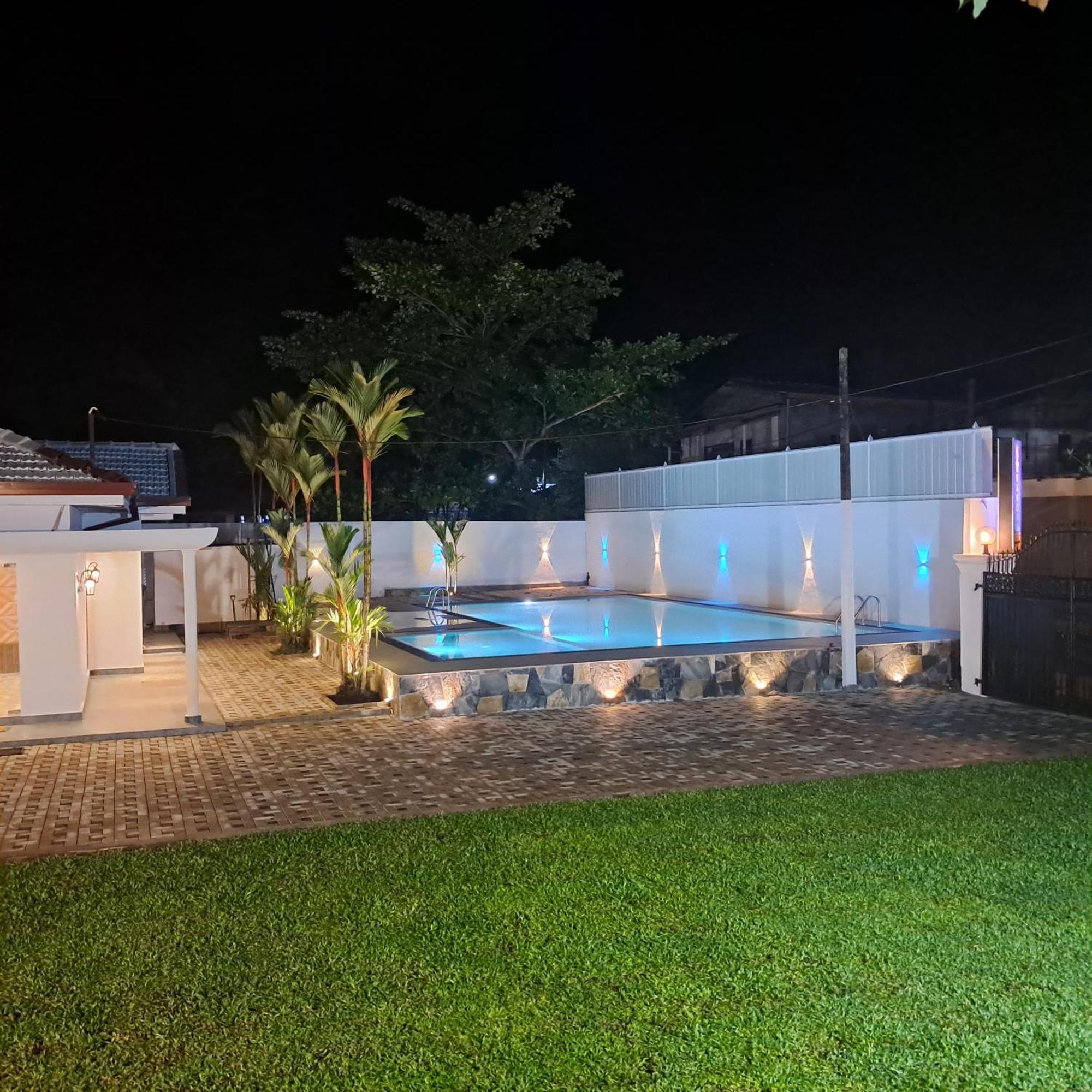 Banco Villa Beruwala Esterno foto