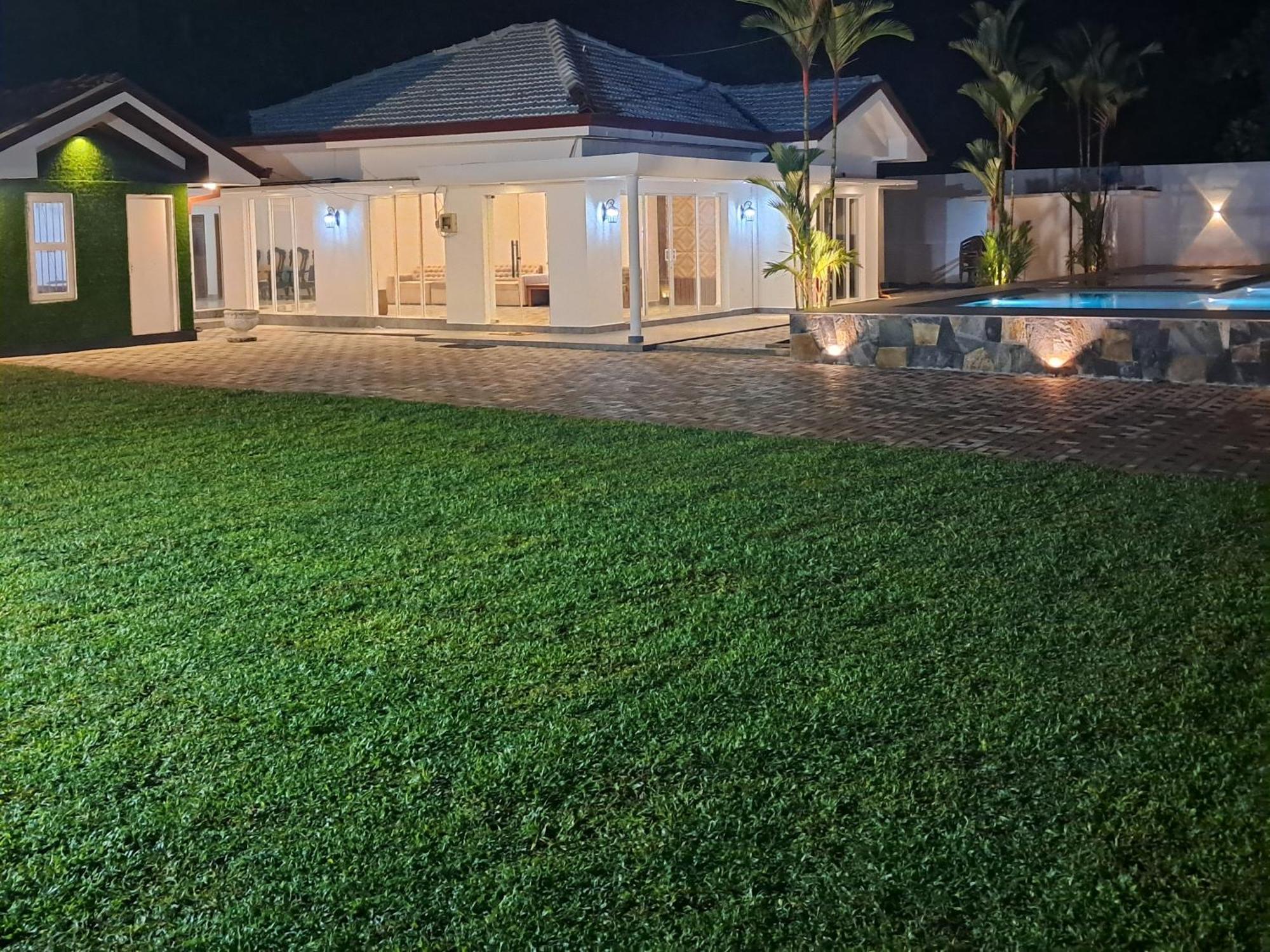 Banco Villa Beruwala Esterno foto