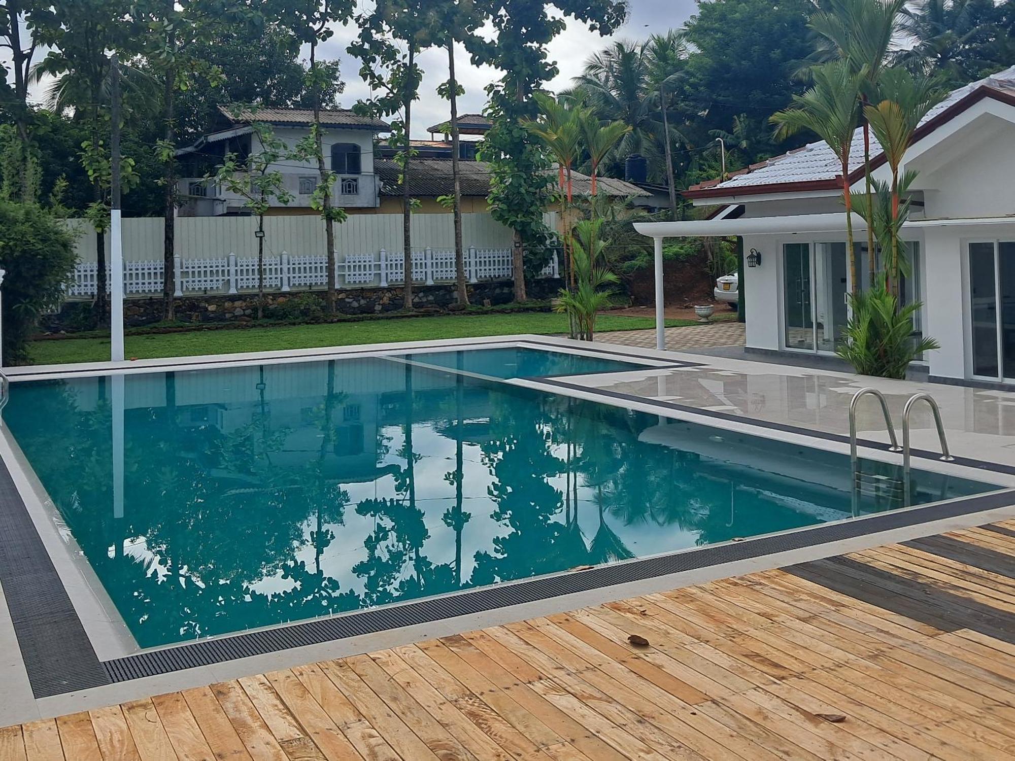 Banco Villa Beruwala Esterno foto