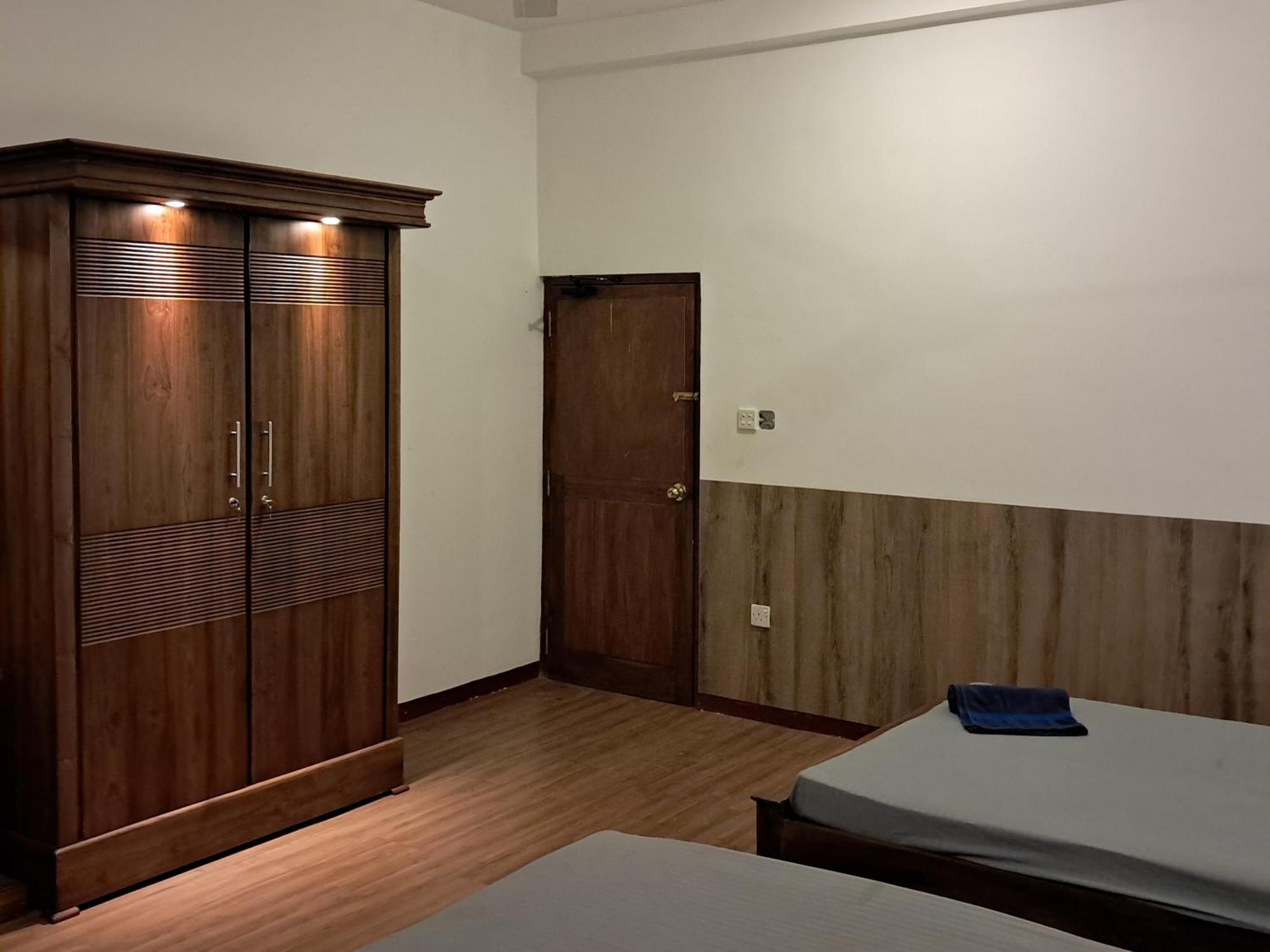 Banco Villa Beruwala Esterno foto