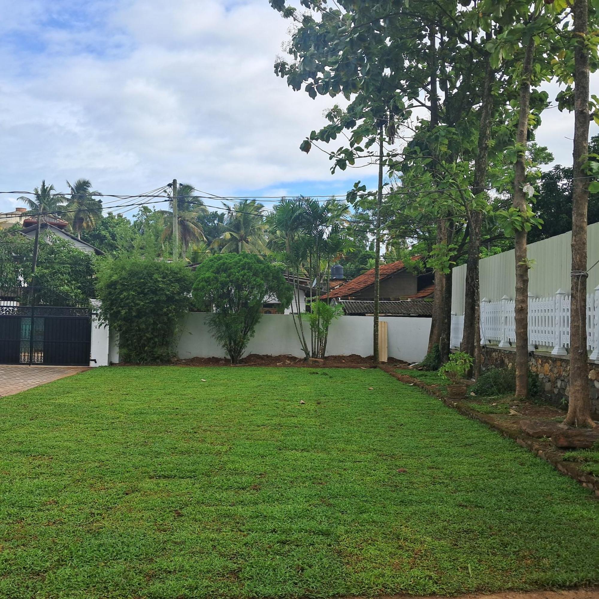 Banco Villa Beruwala Esterno foto