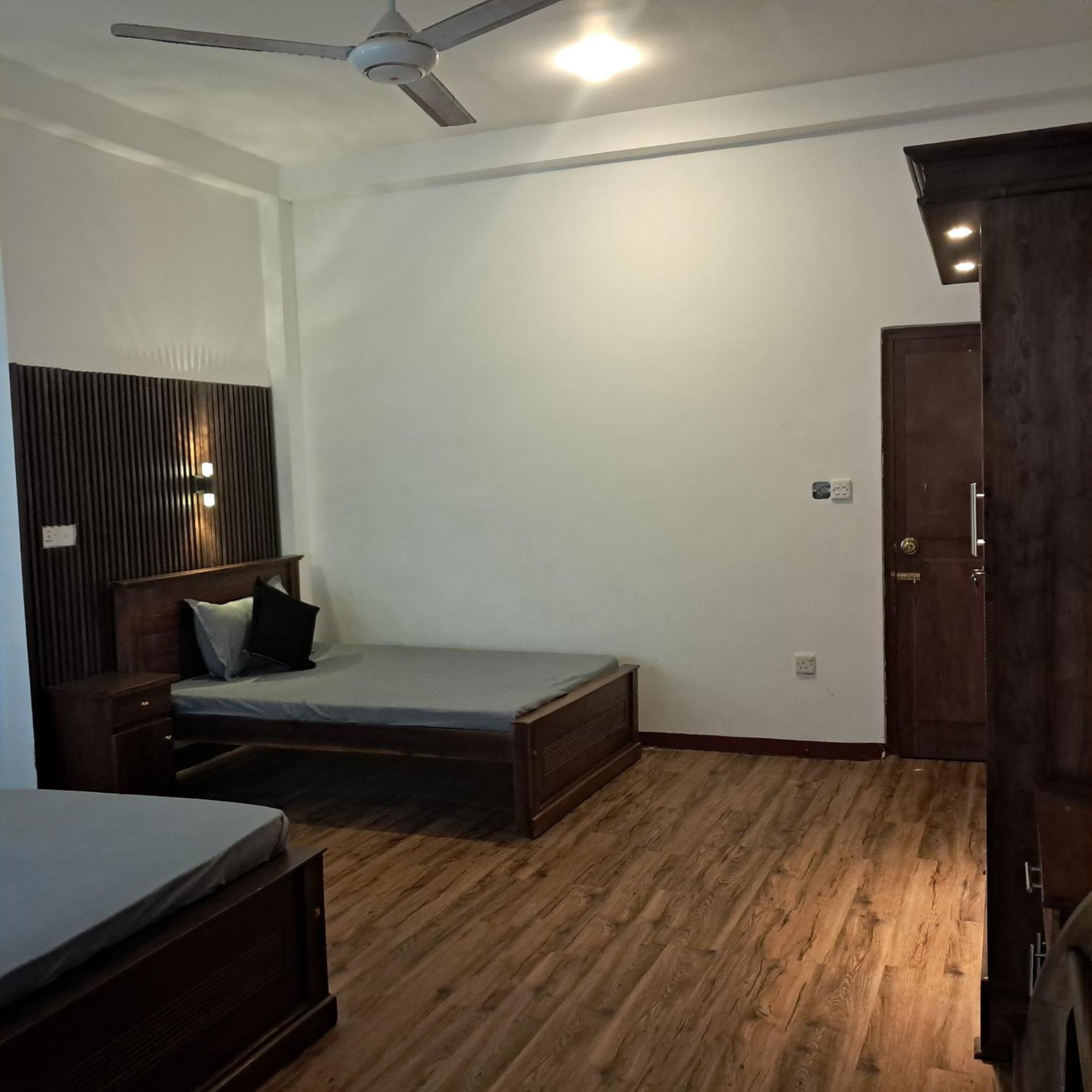 Banco Villa Beruwala Esterno foto